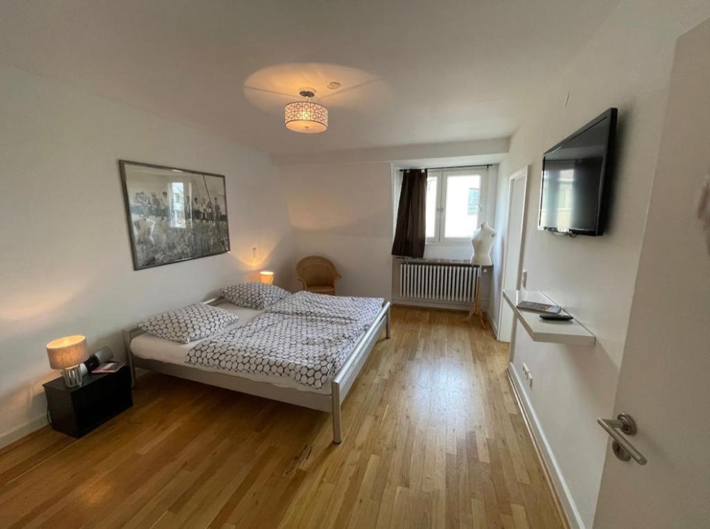 Luxury Rooftop Loft With River View 10Min To City Lägenhet Düsseldorf Exteriör bild