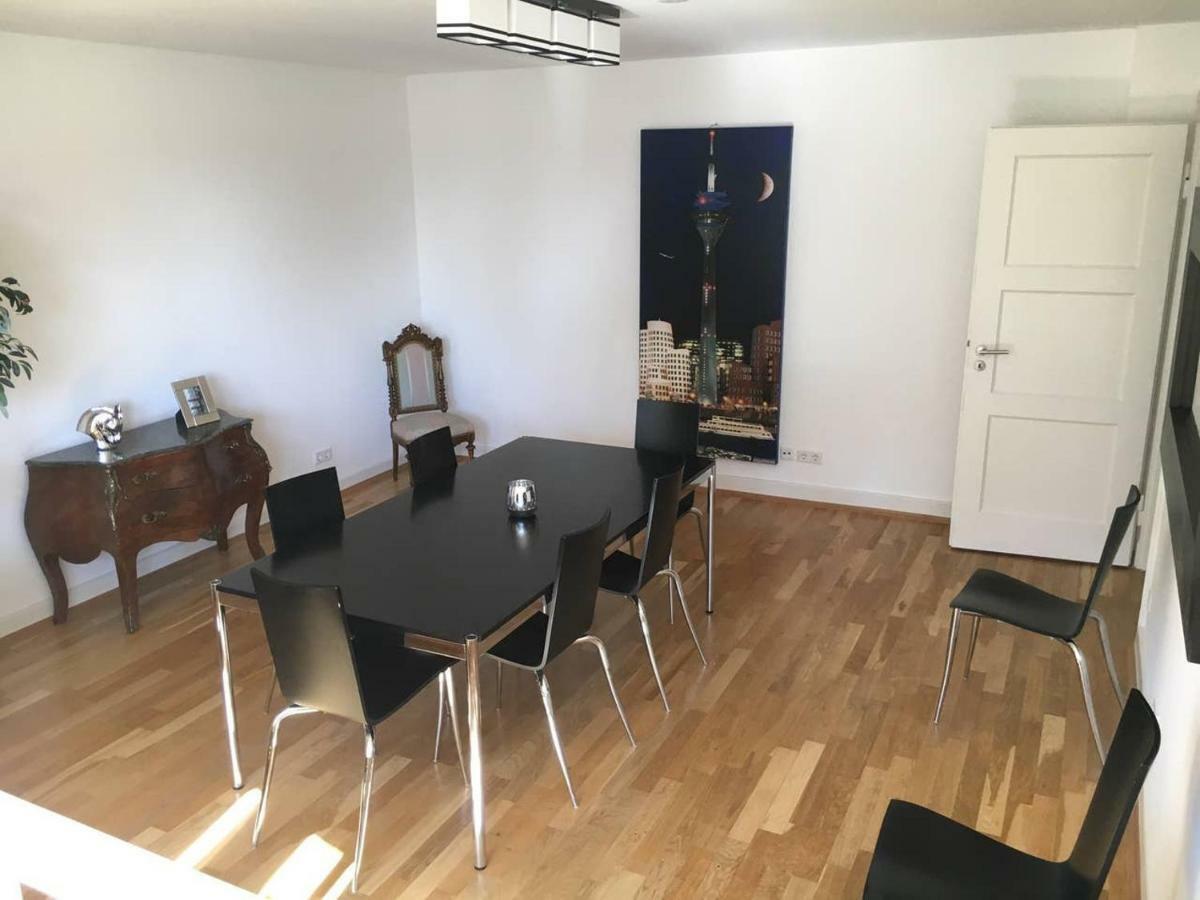 Luxury Rooftop Loft With River View 10Min To City Lägenhet Düsseldorf Exteriör bild