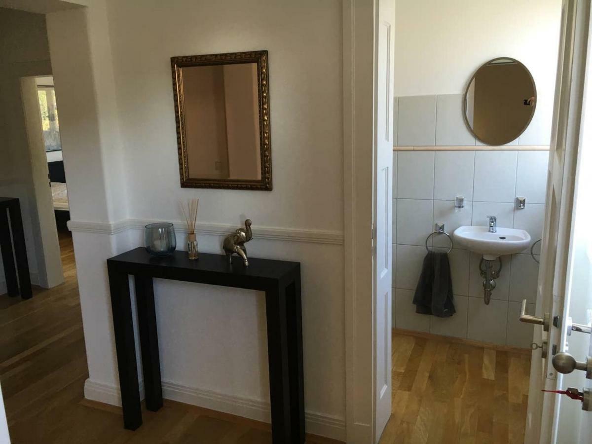 Luxury Rooftop Loft With River View 10Min To City Lägenhet Düsseldorf Exteriör bild